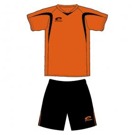 Fotbalový dres Spokey SHANK černo-oranžový Komfortní fotbalový dres který díky kvalitním materiálům skvěle padne každému hráči. Díky lehkému...  