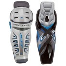 Holen� CCM V06 Junior Holen� CCM V06 jsou d�ky sv� optim�ln� kvalit� a p�ijateln� cen� ur�eny p�edev��m pro...  C