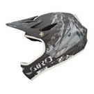 Downhill/BMX přilba Giro Remedy 10 matte titanium shards Stejně jako její karbonová sestra je laminátová Remedy přesně stavěná na nejtěžší downhilly a...  G