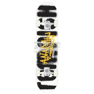 Skateboard Tempish Anarchy Tempish Koloběžky, tříkolky, skateboardy Komplet ze streetové řady skateboardů Tempish. Konkávní deska z čínského javoru a lehké hliníkové trucky.